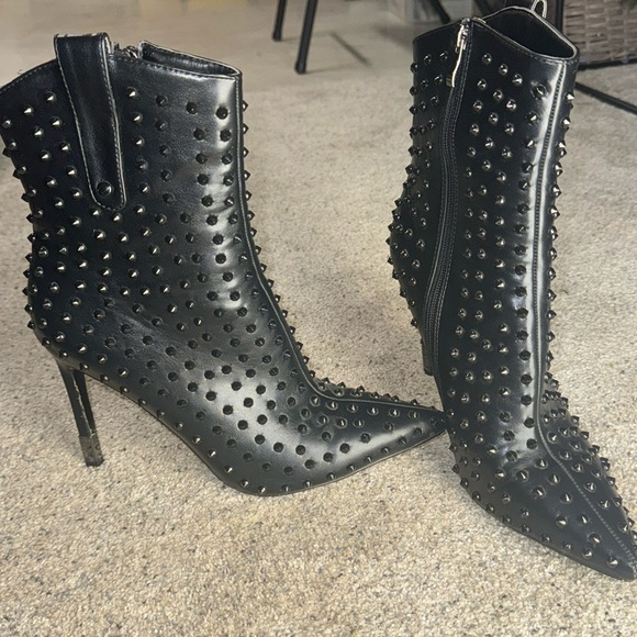 Azalea Wang studded black stiletto ankle bootie size 9 - Picture 3 of 8
